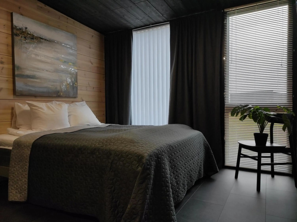 Black Hotel