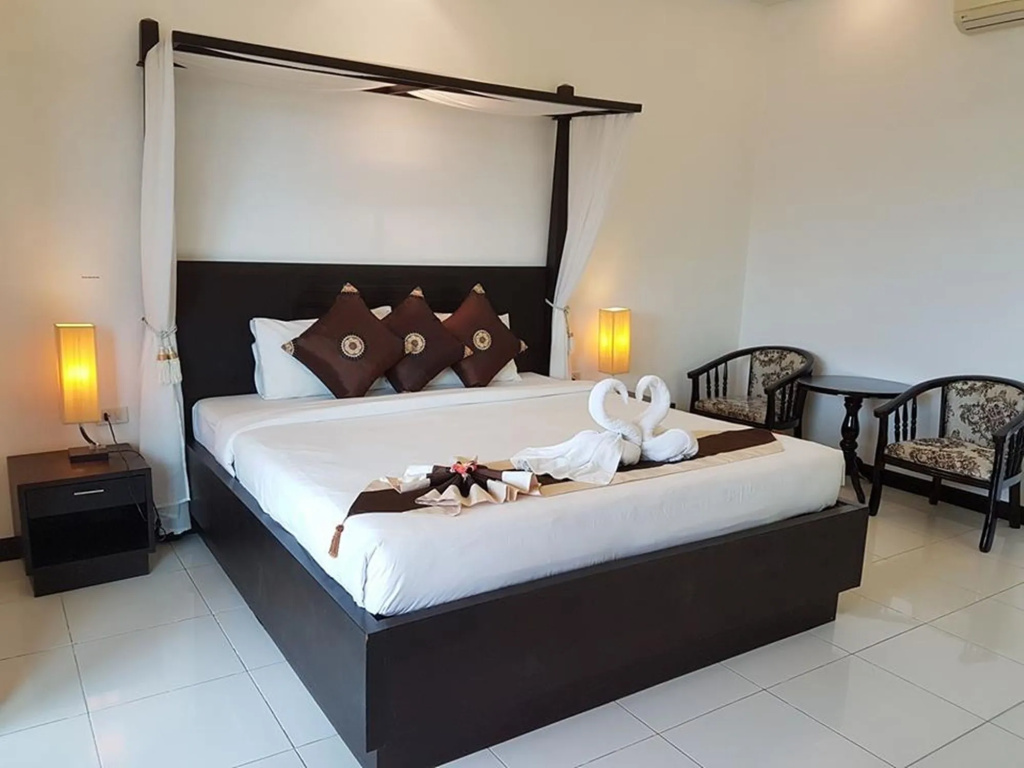 Phuket Monaburi Boutique Hotel