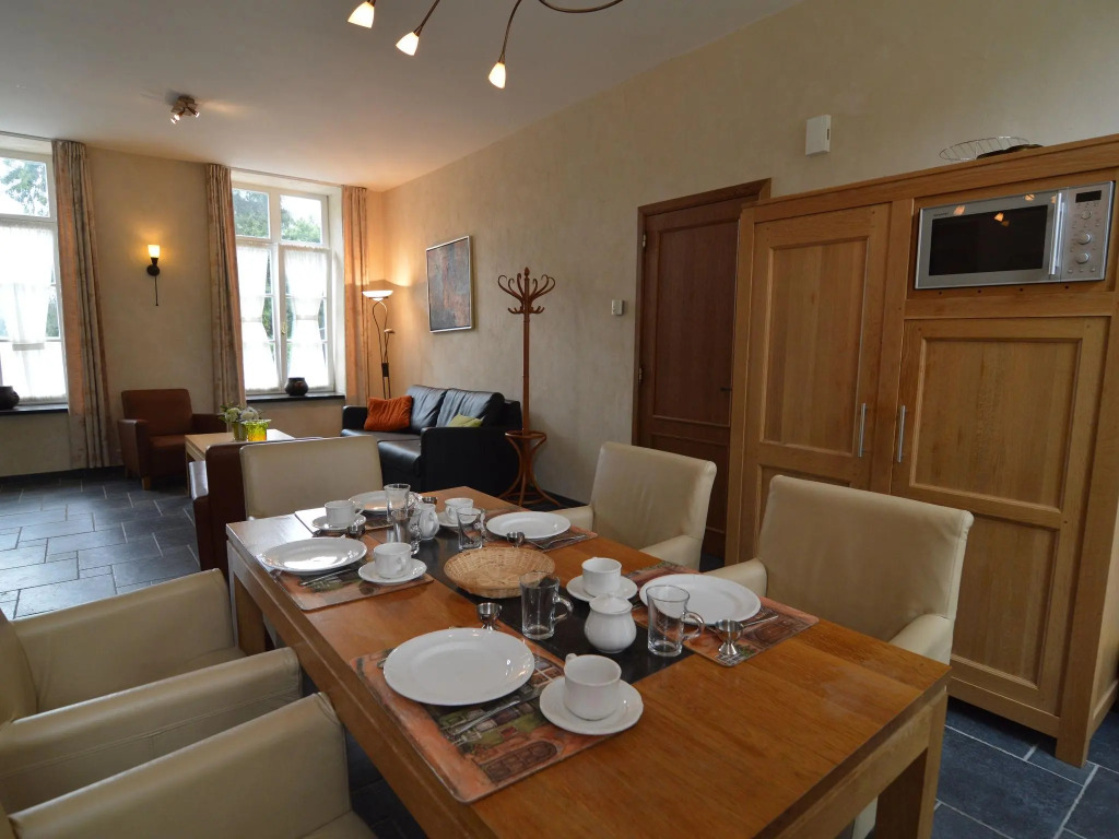 Spacious apartment in a 16th-century castle