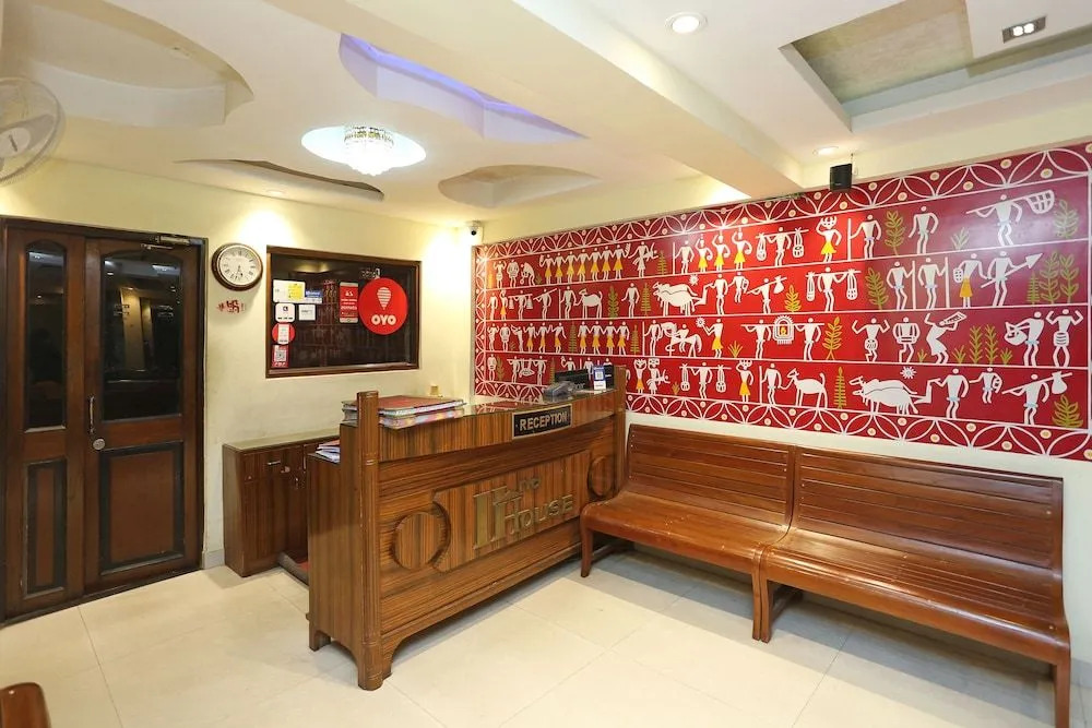 OYO FLAGSHIP 26243 Second House