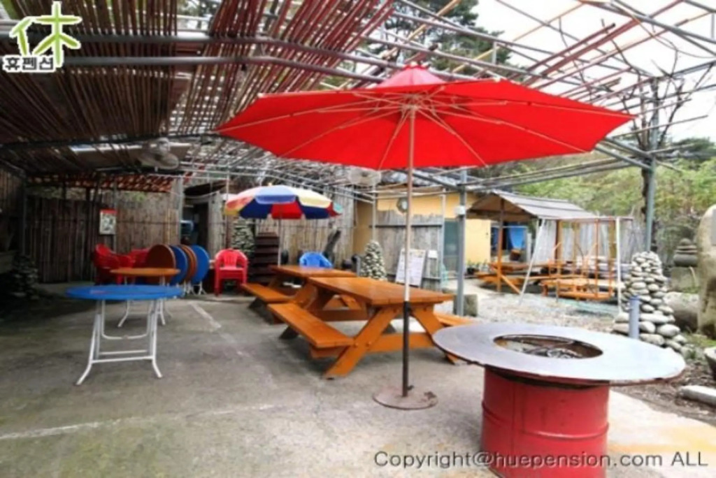 Sacheon Baegunimeomuneungot Pension