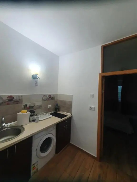 Studio Royal 1 bis