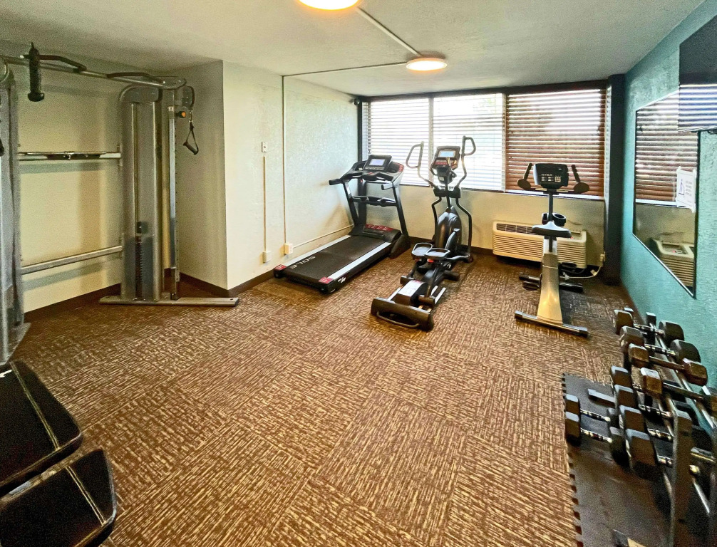 Quality Inn & Suites Cincinnati Downtown Area