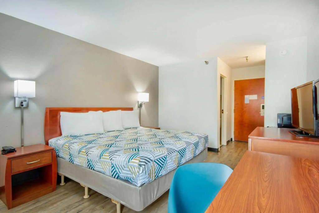 Motel 6-Abbeville, LA