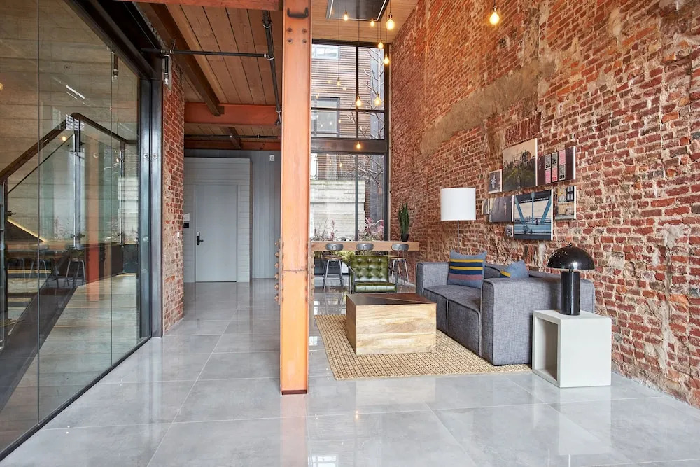 Sosuite at The Queen - Queen Village