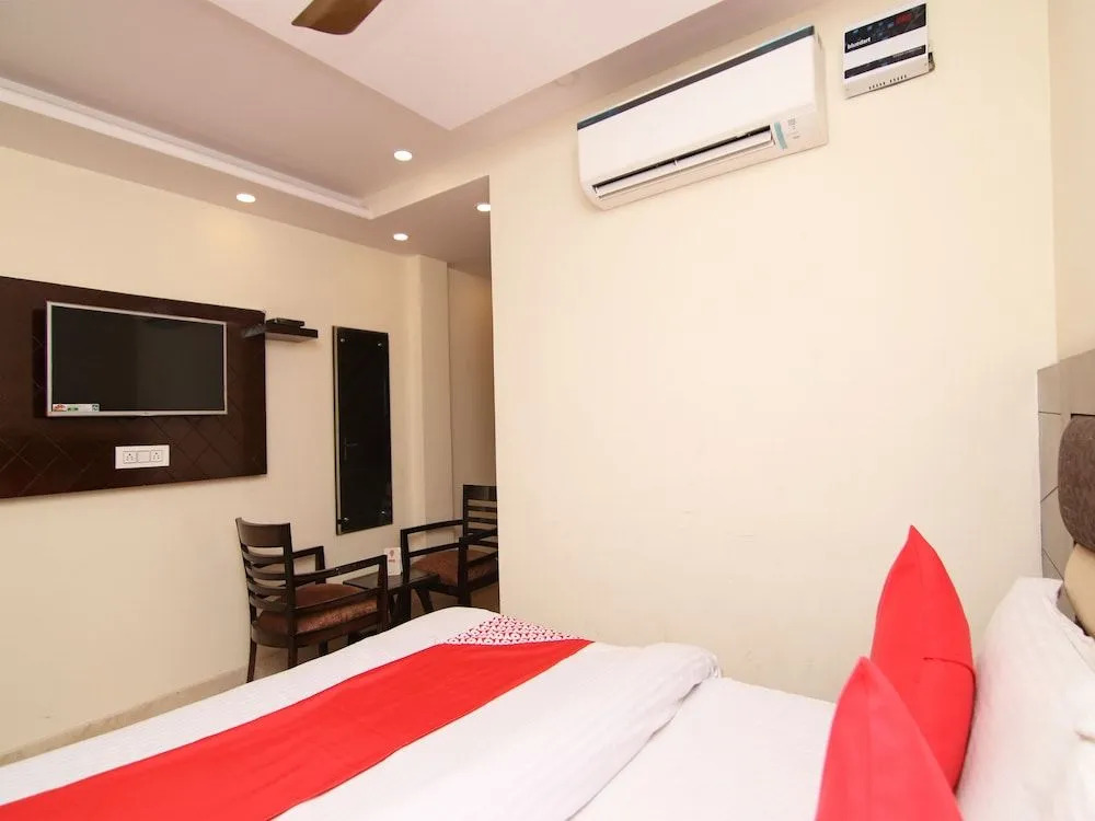 OYO 22838 Gaurav Guest House