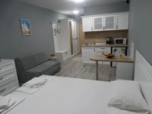 Apartments Karina