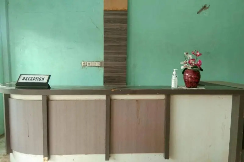 Super OYO 90483 Homestay Permata