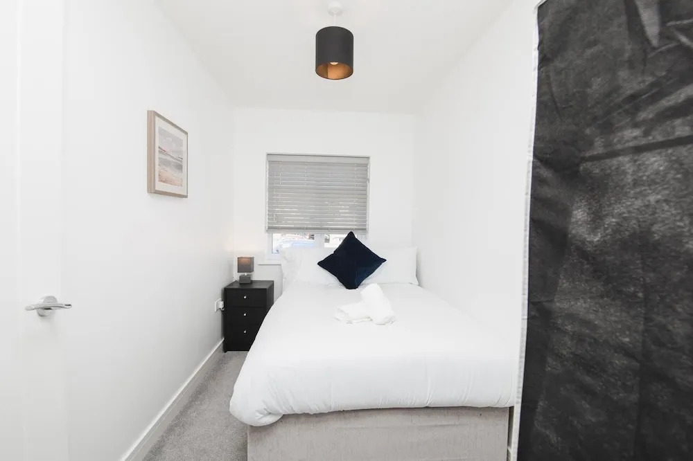 NEW 2BD Pontact Flat in the Heart of Didcot
