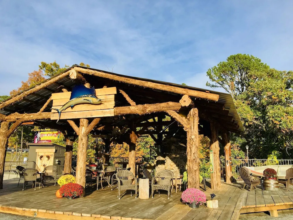 Stonegate Inn