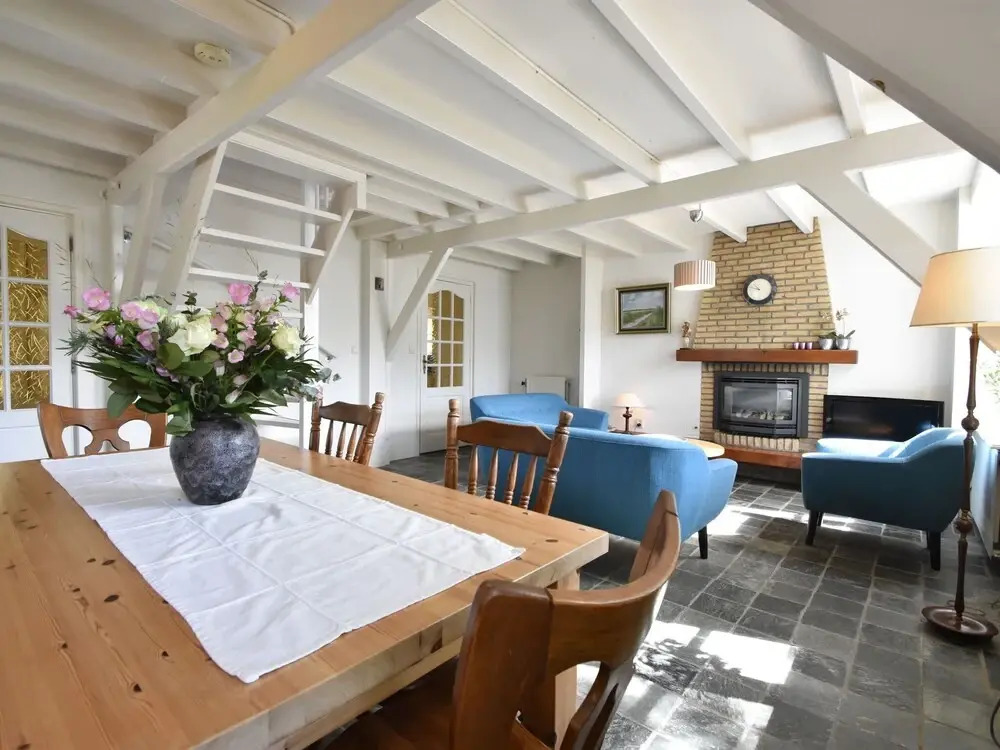 Alluring Holiday Home in Burgh Haamstede With Terrace