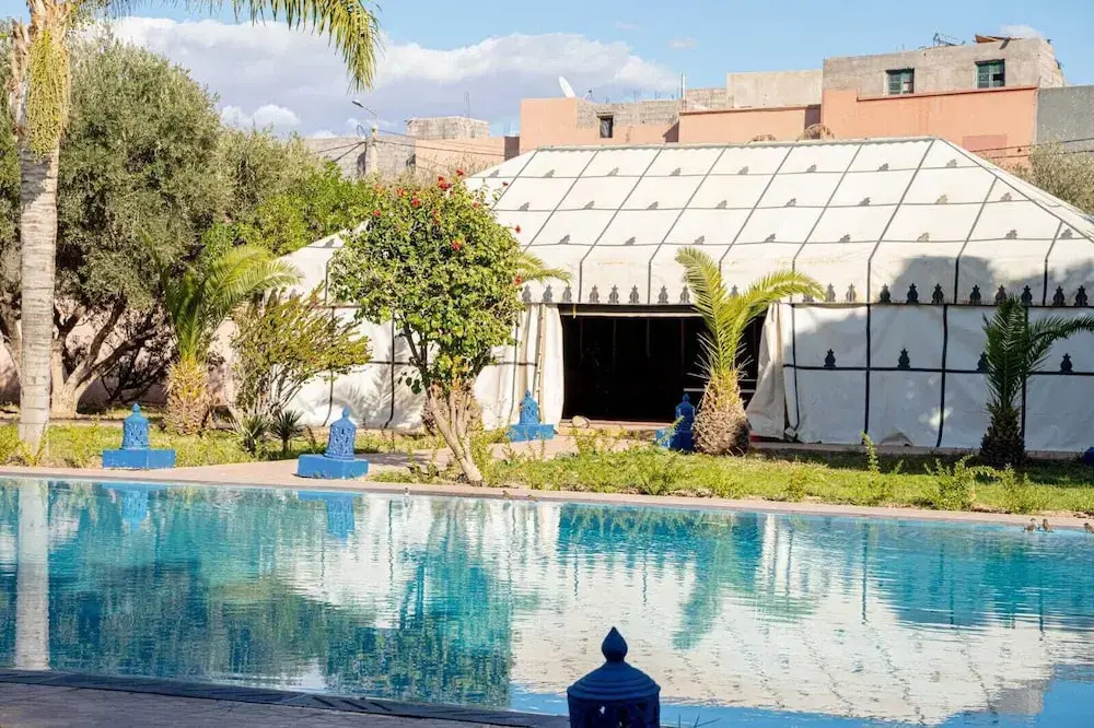 Las Palmeras Guest House