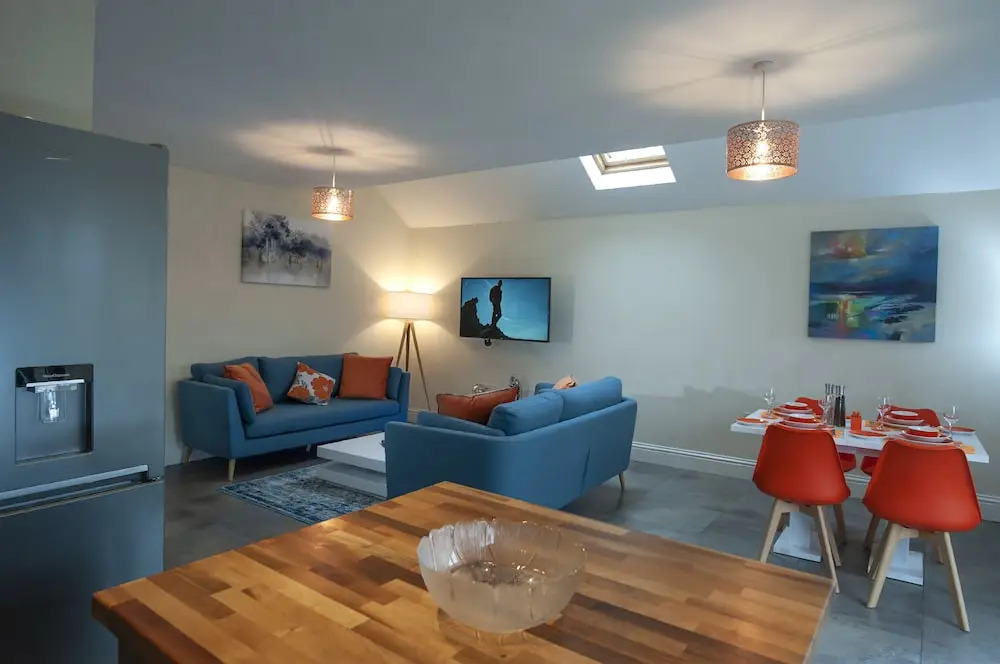 NEW Stunning 3BD House Central Ashford Sleeps 6!
