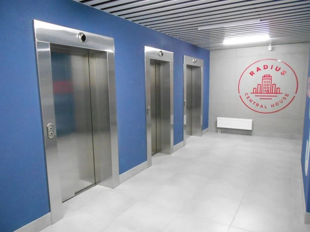 Radiola hall