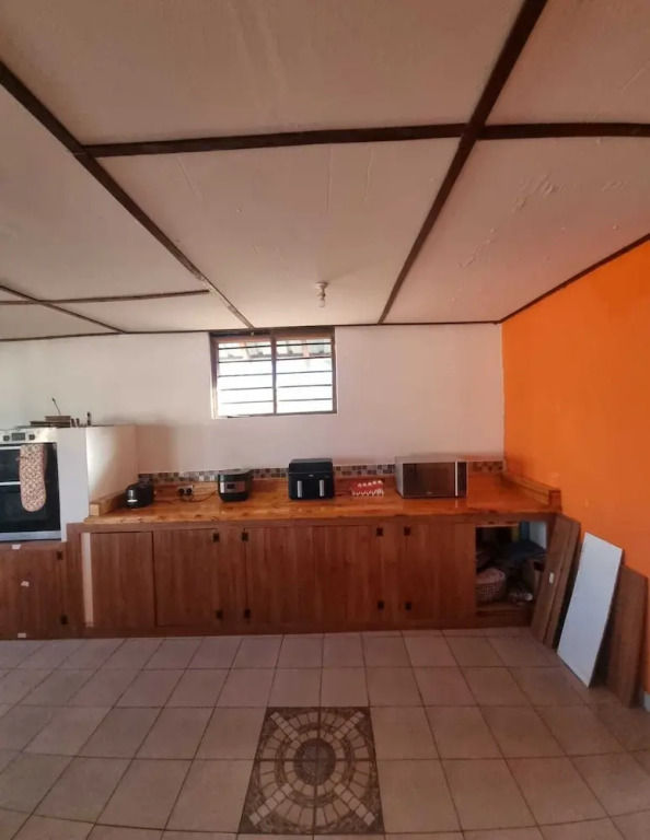 Luxurious 4-bedroom House With Private Pool in Kikambala