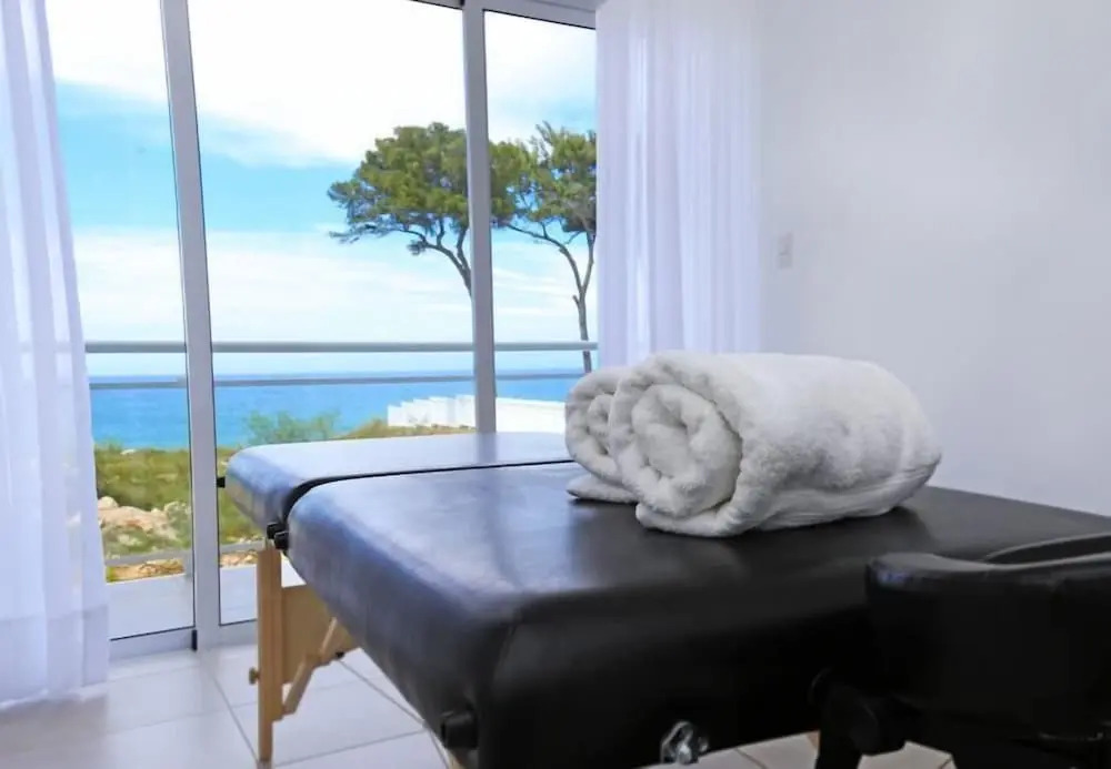 Apt Jasmine Ocean Village