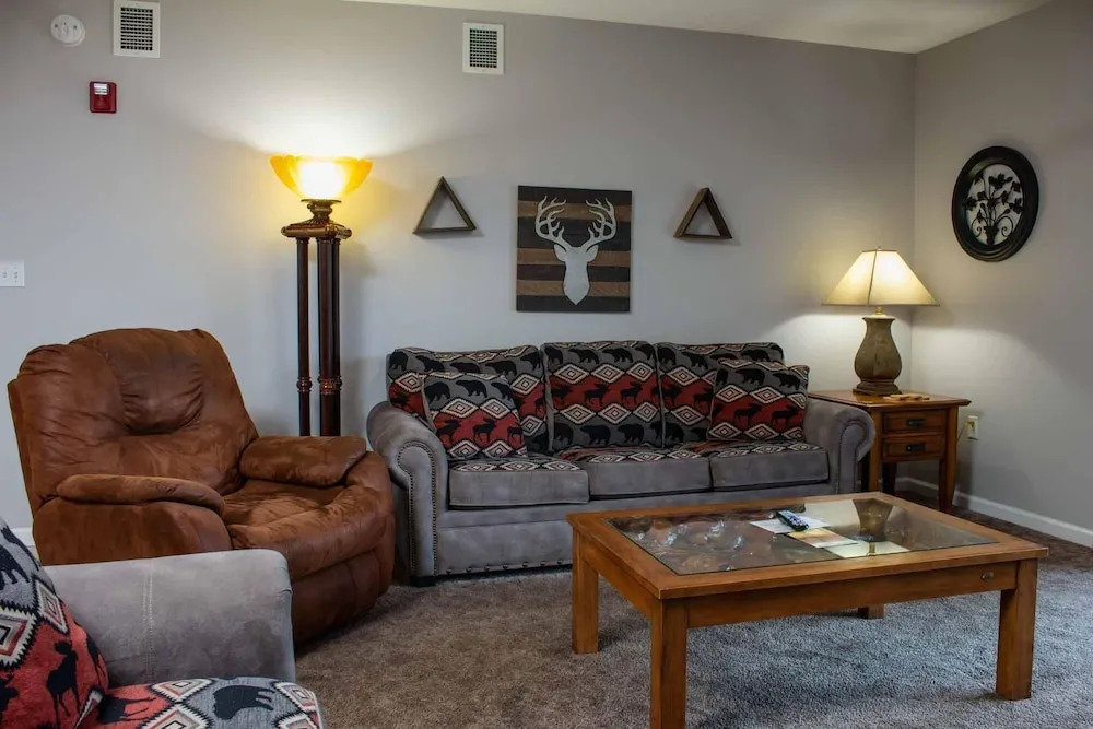 Whispering Pines 634