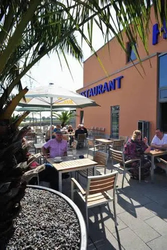 AUSZEIT DAS HOTEL Asbach-Bäumenheim & AUSZEIT DAS RESTAURANT