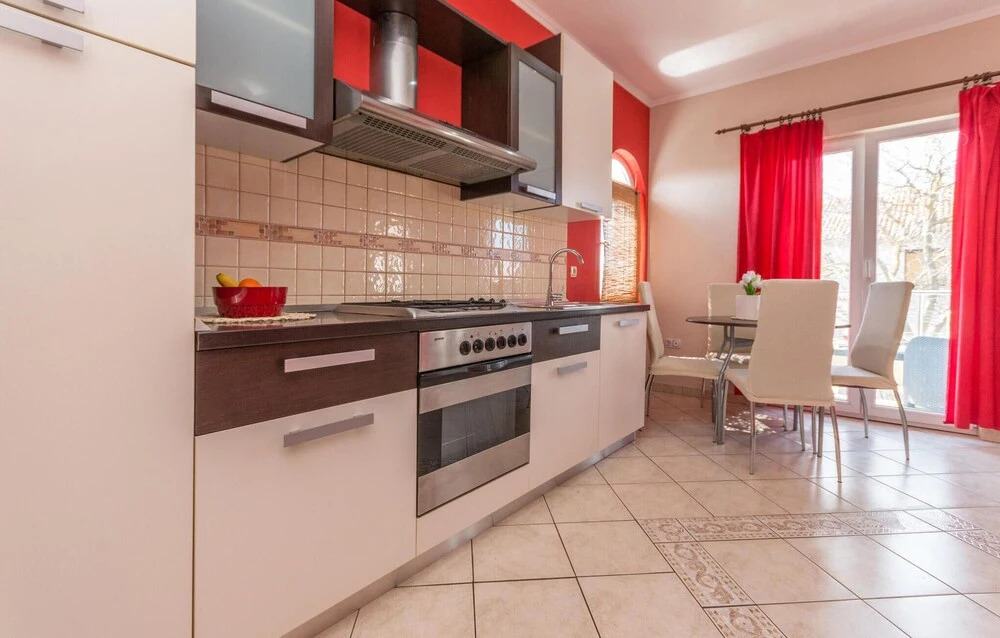 Beautiful Home in Biograd na Moru With Wifi and 4 Bedrooms