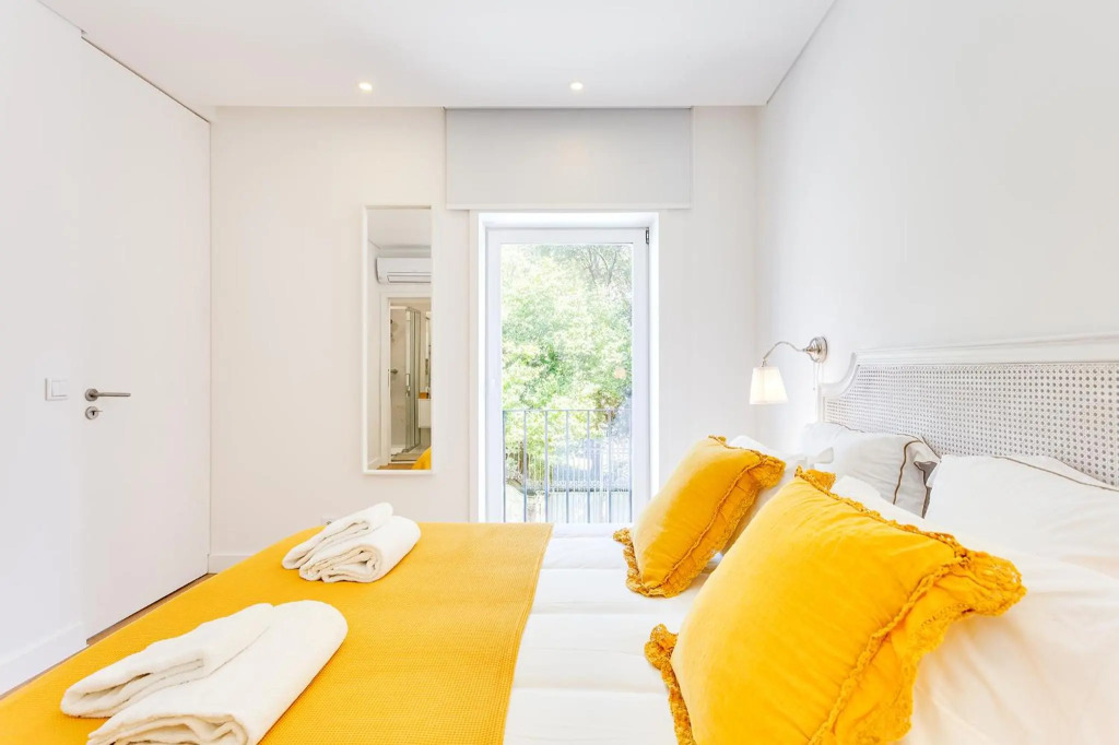 Almada Downtown Apartment by DAHOME