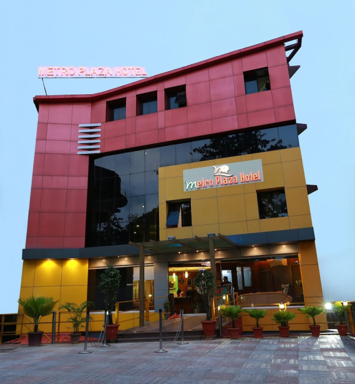 Metro Plaza Hotel by RAK Rooms, Mangaluru