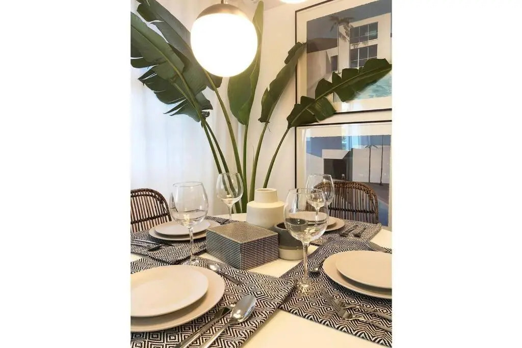 *LUXURY* 1BR Apart Blue Mall, A/C WiFi, YellowKey