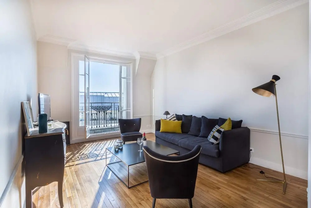 Designer Apartment - Eiffel Tower View!