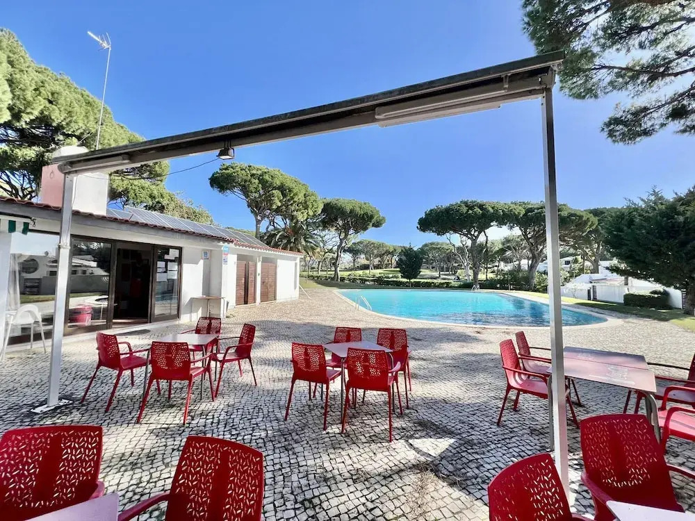 Vilamoura SUN Bright With Pool by Homing