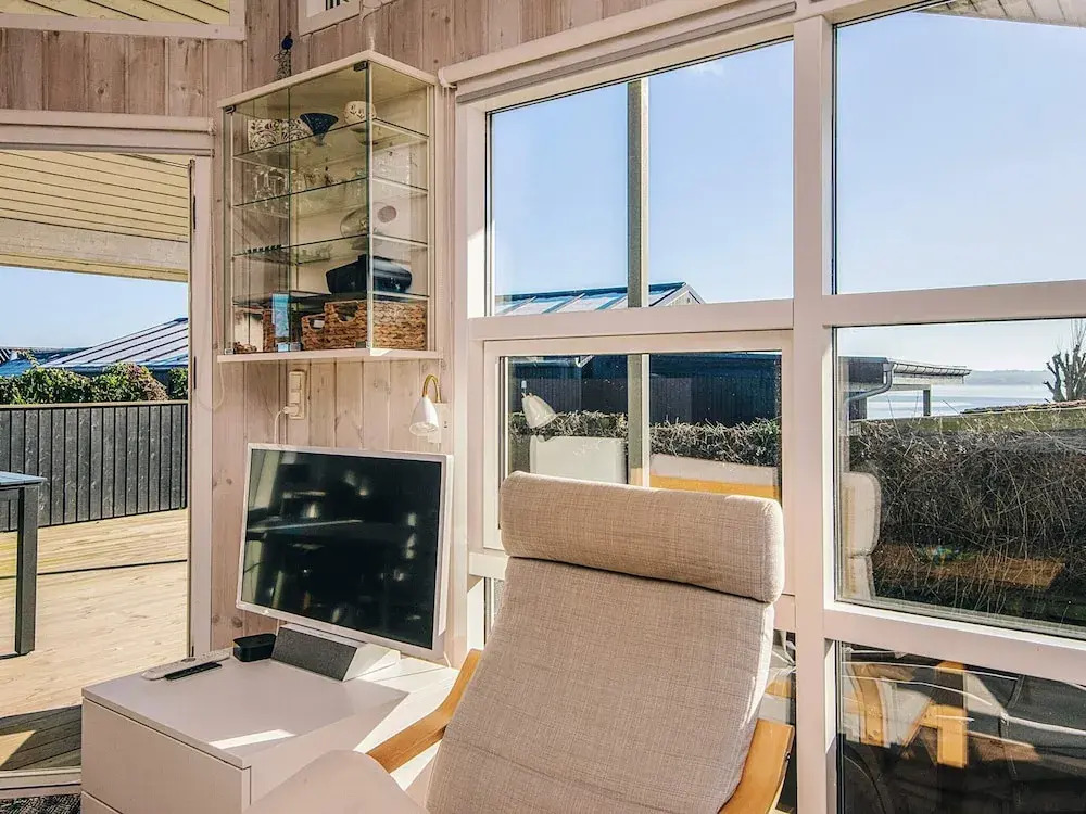 6 Person Holiday Home in Ronde-by Traum