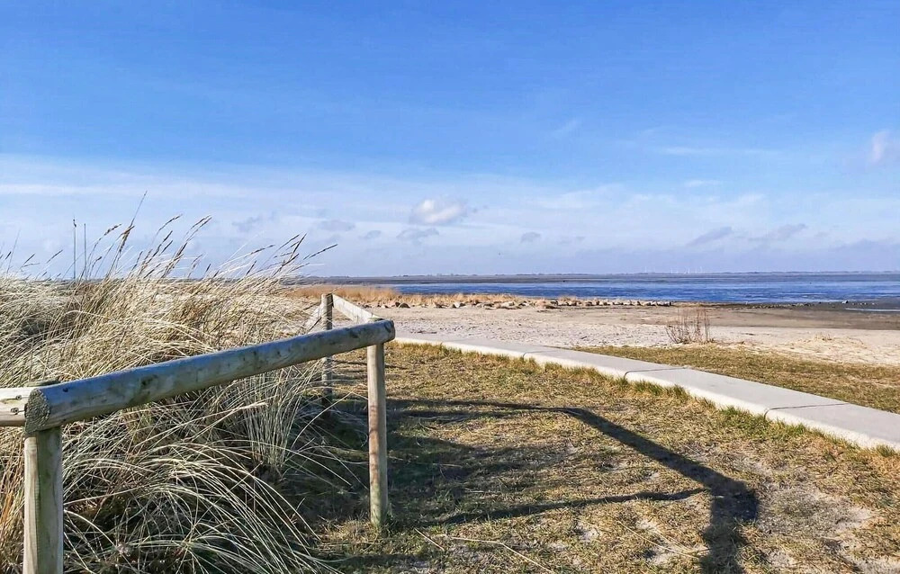 Awesome Apartment in Varel With 1 Bedrooms and Wifi