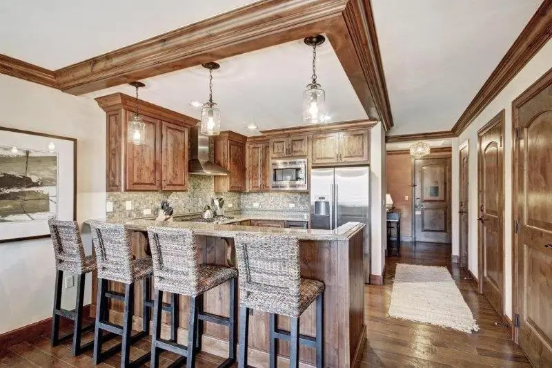 Vail Ritz Carlton 3Bed MtnView