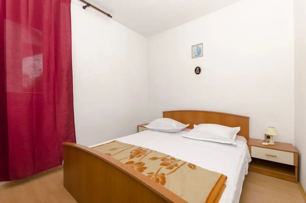 Apartments Biserka