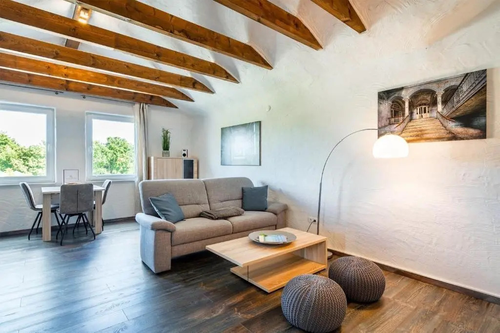 Nr 5 Bernuthsfeld mit Loggia