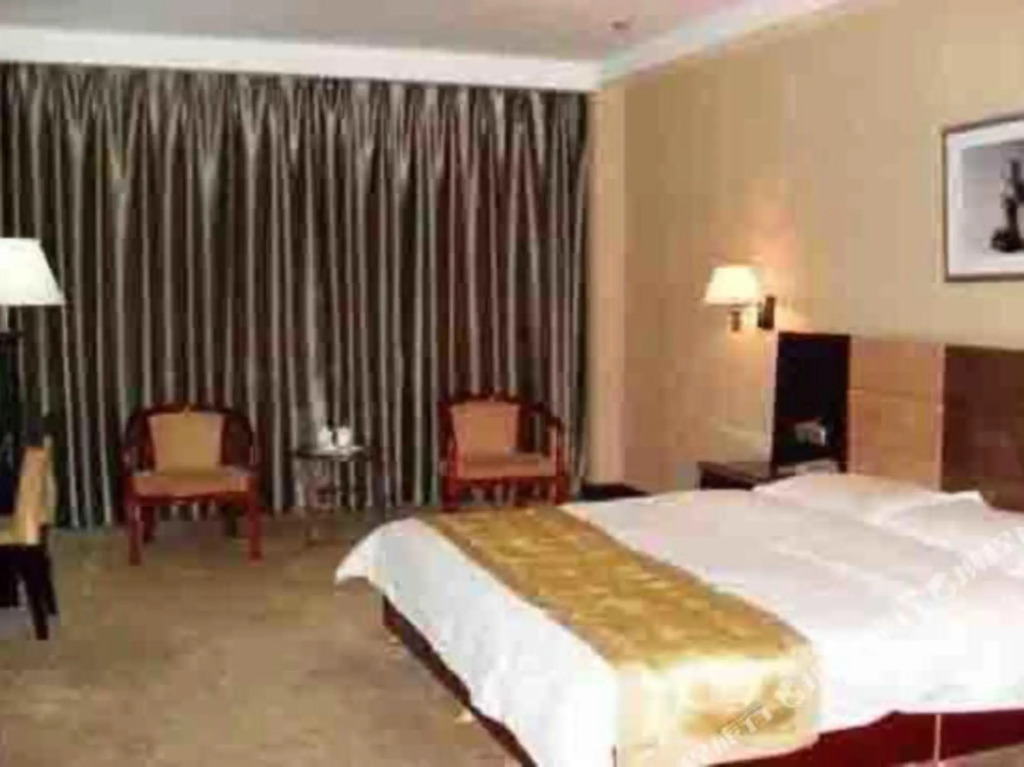 Helios Hotel
