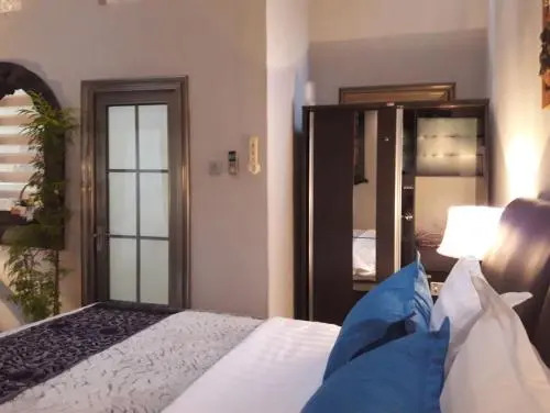 Jerry's Guest House
