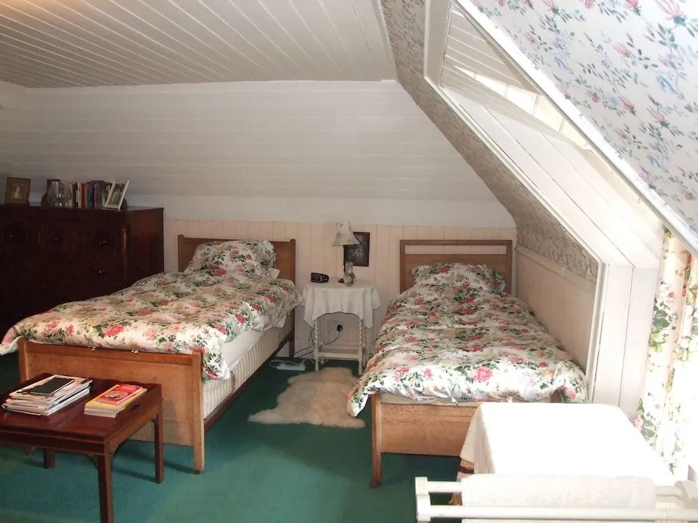 Thrumster House
