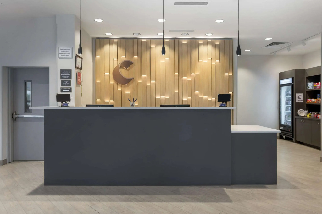 Comfort Suites Richmond East