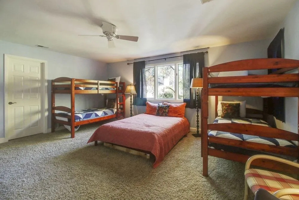Shelley Court 7