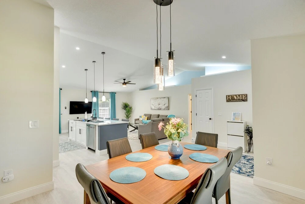 Palm Coast Home w/ Heated Pool: 3 Mi to Beach!
