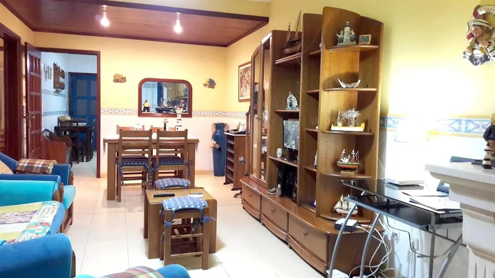 Apartment With one Bedroom in Gafanha da Nazaré, With Wonderful City View, Balcony and Wifi