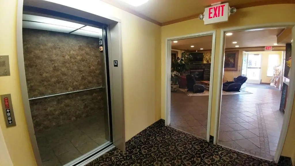 Palace Inn & Suites
