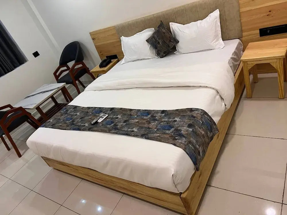 Hotel Royal Manor-Rajkot
