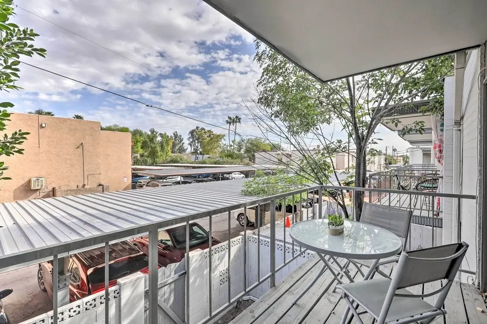 Chic Scottsdale Home w/ Balcony, Walk to Old Town!