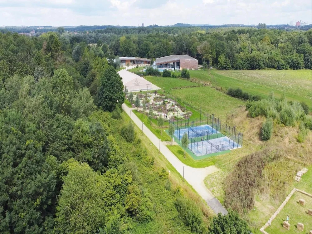 Modern Stay With Sauna & Pool