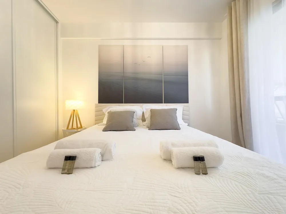310 Le Dor in Cannes