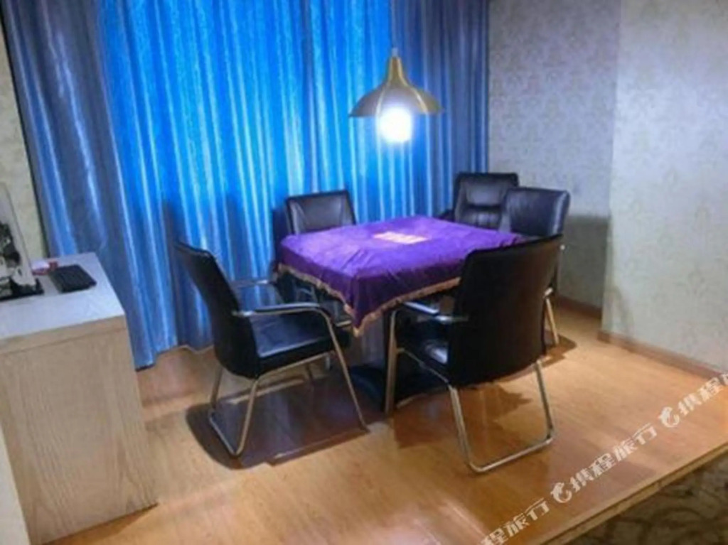 Yuyao wanxinzhutishangwu Hotel