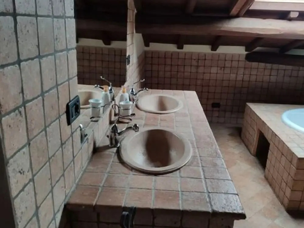 Premium Castle in Vetralla with Jacuzzi