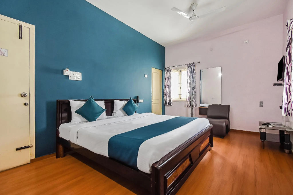 SilverKey Executive Stays 78621 2D Residency