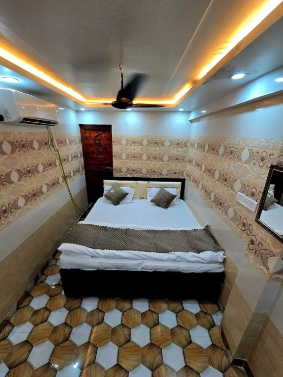 Shri Bhagwati Palace