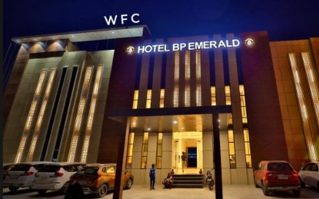 Hotel B P Emerald, Mathura